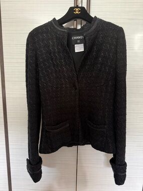 Vintage 2004 CHANEL Black Tweed Textured Jacket size 38
